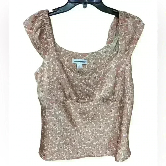 Treasure & Bond Cap‎ Sleeve Satin Top in Pink Louis Floral Size M - Picture 2 of 5